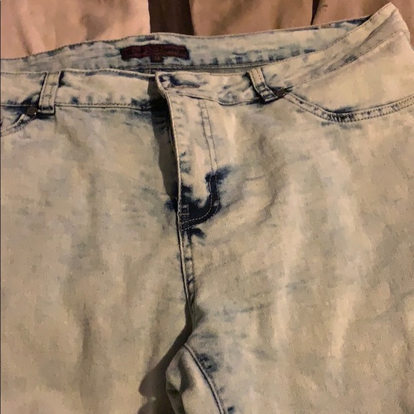 Jean 24W - Picture 4 of 5